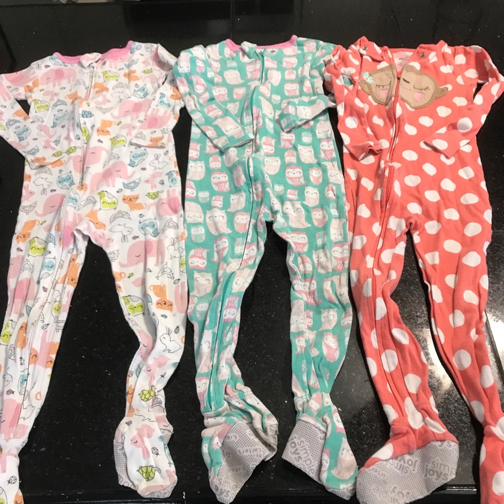 Lot of 3 girls zip up pajamas size 3T